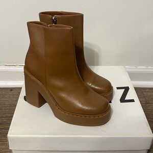 SCHUTZ Brown Heeled Ankle Boots